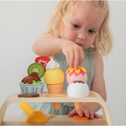 Kitchen & Pretend Play Toys