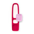 The QUUT Scoppi Spade in Cherry Red, inspired by Scoppi design, features two pockets—one larger and one smaller. It includes a removable pink draining cup on the right side and is perfect for holding cleaning tools or kitchen sponges, but its versatile compartments allow it to also serve as a fun kids beach toy.